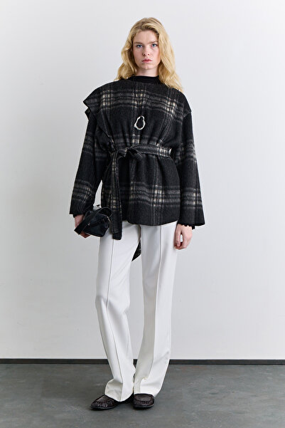 Manuka Plaid Poncho with Shawl Detail Anthracite