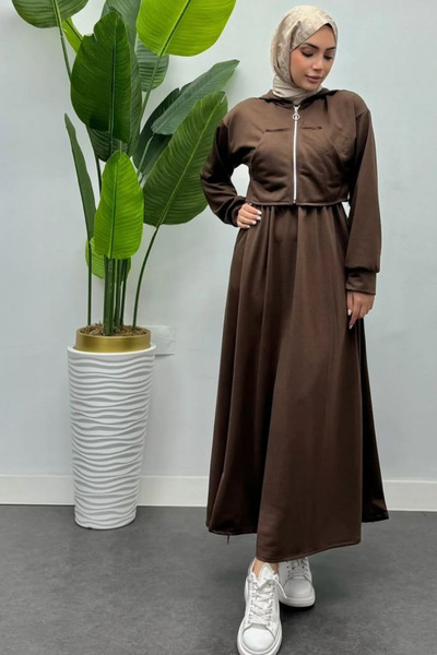 Tesettür Diyarı Set Hijab cu glugă și fermoar, cu rochie interioară - Maro