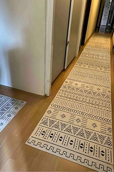CENTER AVM Beyaz Siyah Halı Yolluk Makinede Yıkanabilir Halı Kaymaz Taban Halı