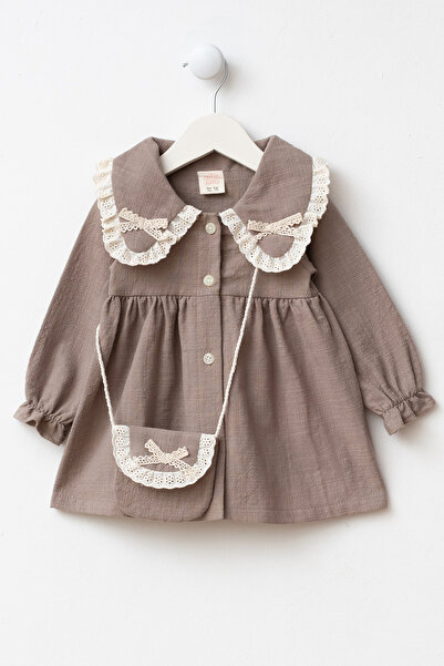 Minipodyum Dantel Detaylı Bebe Yaka Çantalı Bayramlık Keten Kız Bebek Elbise