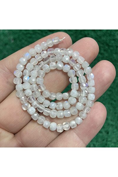 TAŞ UZMANI حجر القمر المكعب 4 مم