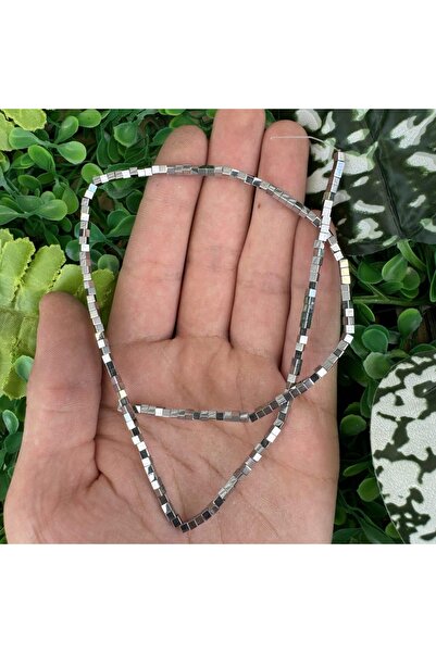 TAŞ UZMANI حجر الهيماتيت الفضي المكعب 2x2 ملم