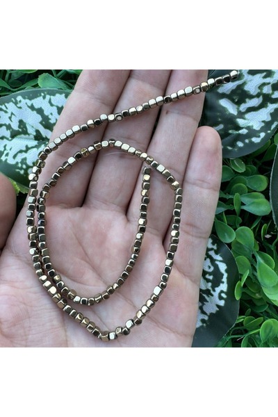 TAŞ UZMANI حجر الهيماتيت الذهبي الناعم بيضاوي الشكل 3x3 ملم