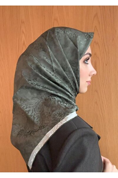 Aker İpek Jakarlı Sura Eşarp IST 7208407 - 455 Yeşil Çiçek Desen