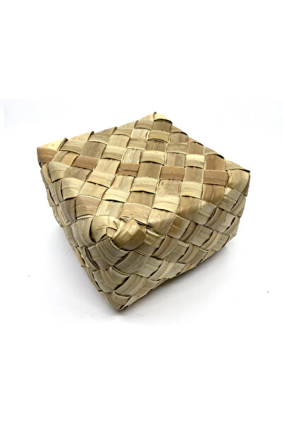 AS7 Gift box made of natural palm fronds, square size 17cm and height 10cm