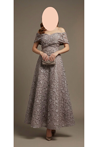 LUMY Evening dress and royal elegance"