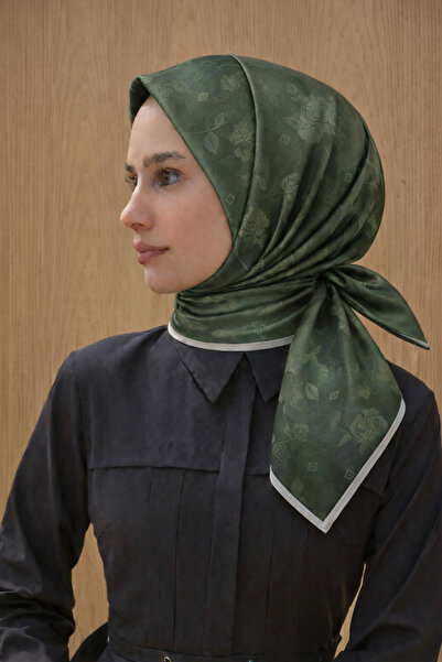 Aker Жаккардовий шовковий шарф Sura 7208403 - 355 Зелений блискучий квітковий...