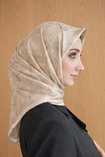 Aker Жаккардовий шовковий шарф Sura 7208403 - 331 SYR52632 Кремовий блискучий...