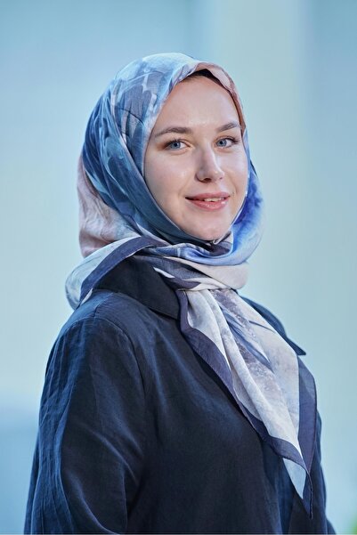 Loryan وشاح أنثراسيت دايموند ديلا