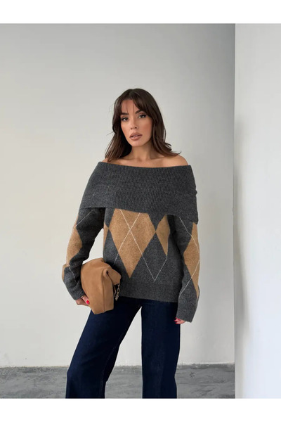 Liya Baklava Desen Degaje Yaka Kazak