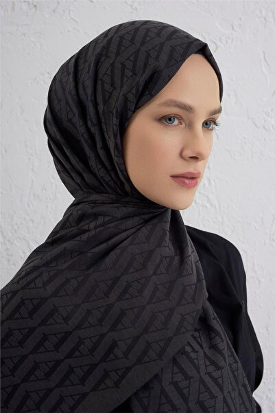 Armine Monogram Pattern Edition Shawl 08
