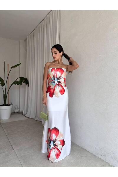 hillone σατέν φλοράλ μακρύ φόρεμα σαλοπέτα σε λευκό χρώμα