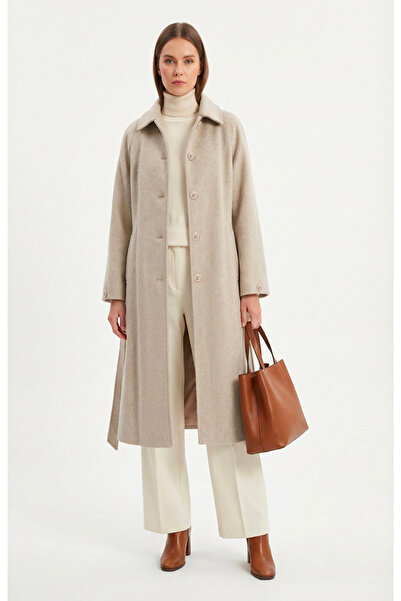 Soydan Güner Bej Alpaka Tuşe Bebe Yaka Kuşaklı Rahat Kalıp Kadın Kaban 2500