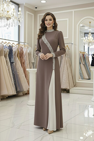 Aynur Tesettür فستان سهرة محتشم مطرز باللؤلؤ والكريستال والخرز المطوي قماش قا...