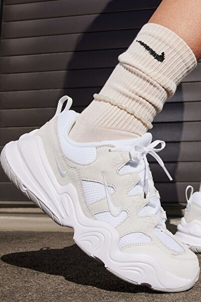Nike Tech Hera Womens Sneaker White Women's Casual Sports Shoes White