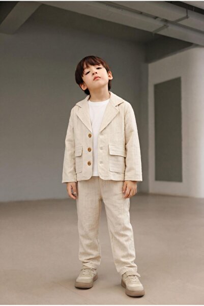 Magu Комплект от памучно сако и панталони с ивици в цвят екрю за момчета - вк...