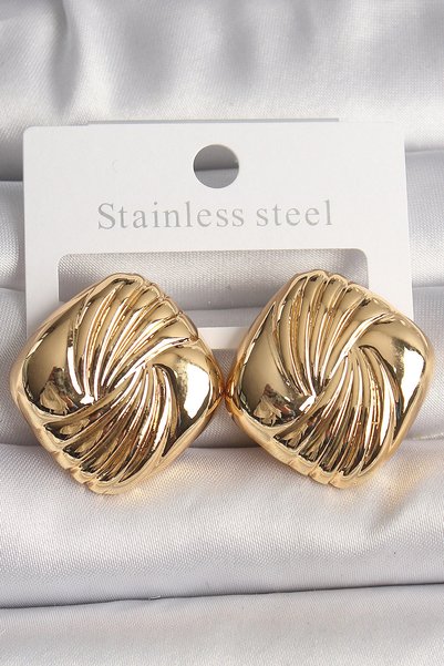 shopwave Brass Gold Rk Embossed Square Model Women's Earrings
