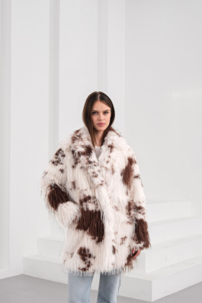 Eleganza Divina Long Cow Print Lined Fur Coat