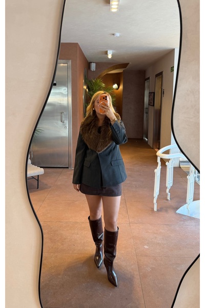 FATMA NUR ŞİRELİ BUTİK Yakası Kürklü Kruvaze Ceket (kürk kısmı çıkabilir)