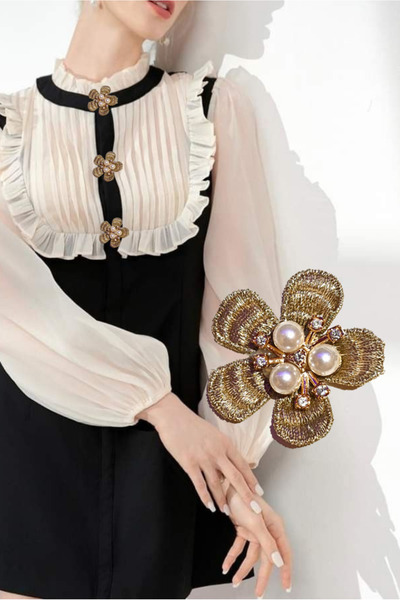 pegu baby collection 1 ADET İNCİLİ NAKIŞLI ÇİÇEK MODEL TREND DÜĞME BROŞ , DÜĞ...