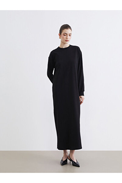 LC Waikiki Μαύρο φόρεμα με λαιμόκοψη ποδηλάτου