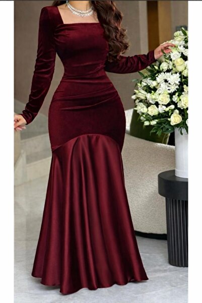 Riva Elegant long evening dress in burgundy red (maroon).