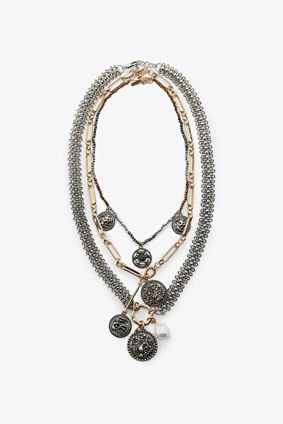 stravis Medallion Charm 3-Piece Necklace Set