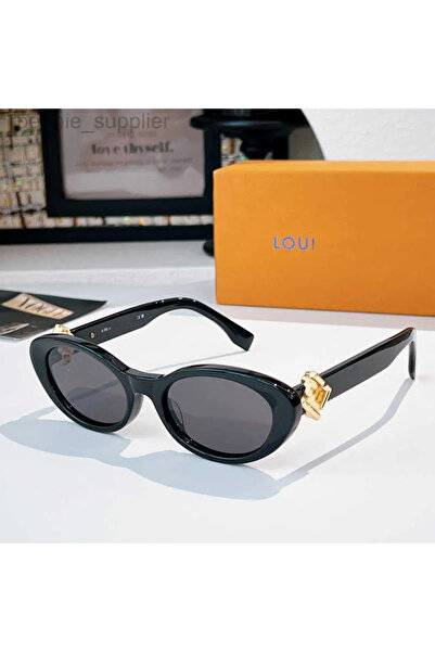 Fe النظارات الشمسية المصممة FE40140U VGIG