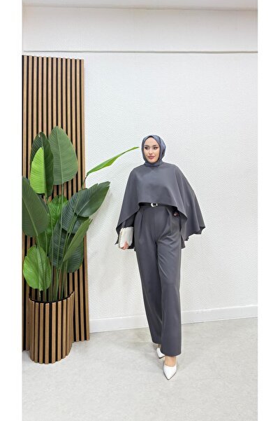 BRN IŞIK TESETTÜR Klasik Kesim Pelerin Detaylı Tulum