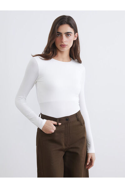 LC Waikiki Beyaz Bisiklet Yaka Kadın Triko Badi