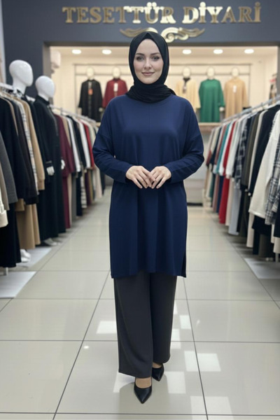 Tesettür Diyarı تونيك من قماش المودال مقاس كبير - أزرق داكن
