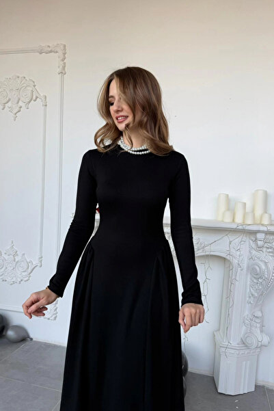 HELİS BUTİK فستان أسود طويل الأكمام بياقة دائرية وتصميم مطاطي على الجوانب