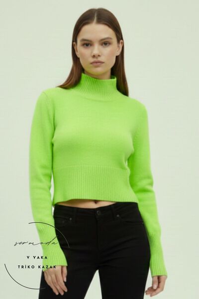 lil amore Women's sweater - turtleneck knitwear women's sweater 630 neon green