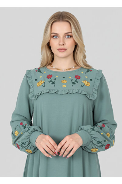 MQ Women's long embroidered dress