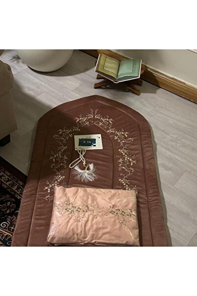 Carpeto Embroidered Prayer Set