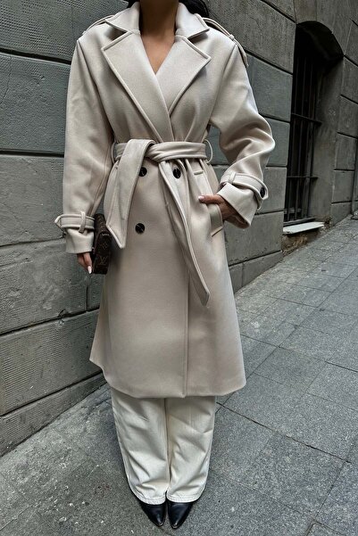 XXL BUTİK Дамско бежово палто с колан, удобно и подплатено | Стилен модел ESR002