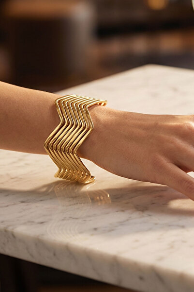 bacc سوار تريند كالفين كابويل سميك قابل للتعديل للجنسين ذهبي اللون للنساء BCY...