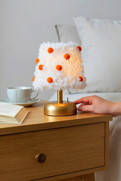 Bubihome Pilli Abajur | Peluş Turuncu Ponponlu | Gold Kablosuz Masa Lambası |...