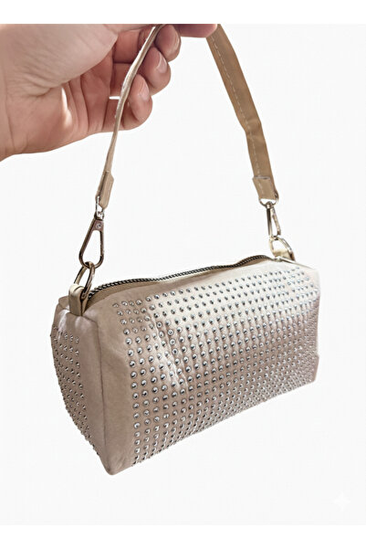 İKRA ÇANTA Τσάντα μπαγκέτα ώμου με διακοσμητικά καρφιά