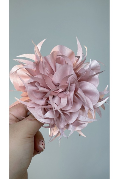 Âlâ Atelier Iğneli Kumaş Çiçek Broş pudra pembesi Gül Broş