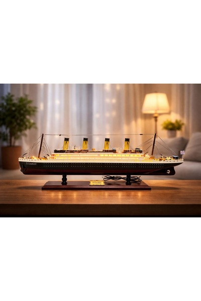 hediyeconcepti Işıklı Titanic Gemi Maketi – Dekoratif Ahşap Standlı Koleksiyo...