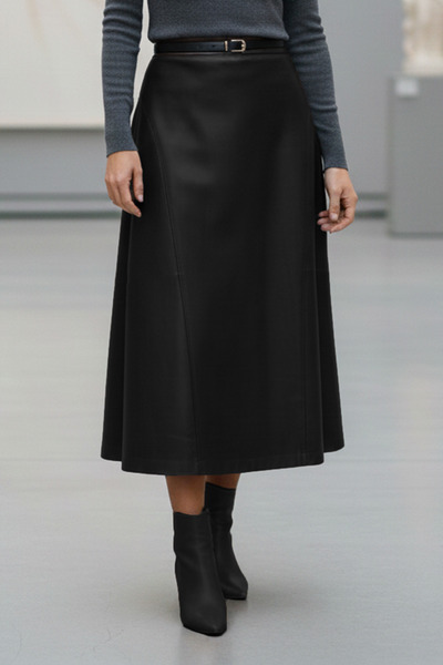 SWARIUS Kulp Kesim Detaylı Deri Etek Siyah