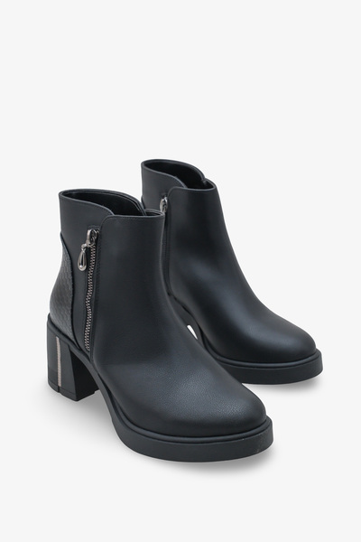 İNNABUTİKK Jowita Women's Zipper Detailed Heeled Boots - Black