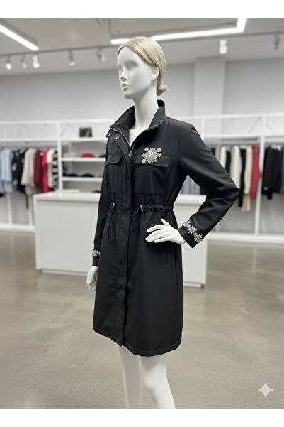 Aynaz Kadın Nakışlı Taş Detaylı Uzun Kap Ceket – Yeni Sezon Tesettür Model