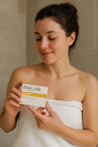 pasajdanal صابون حمض الكوجيك من إينا لاب، صابون حمض الكوجيك المضاد للبقع مع ت...