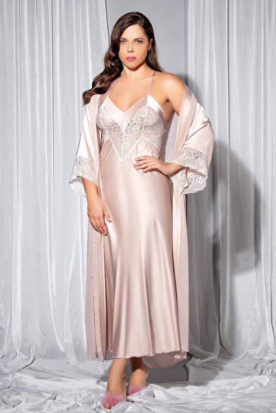 euro click طقم ثوب نوم طويل وروب صباحي من الساتان الناعم مع تفاصيل من الدانتيل