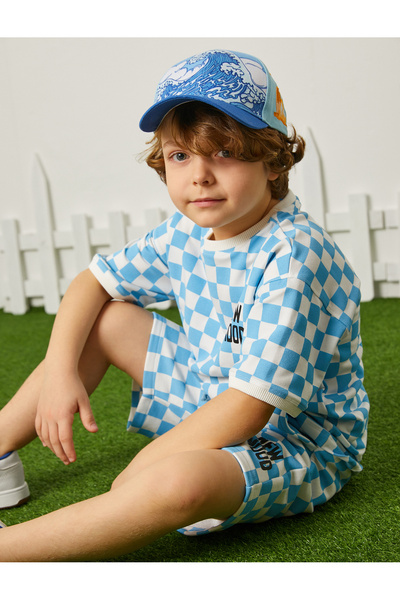 Koton شورت برمودا بنقشة مربعات وجيوب برباط