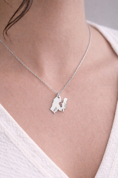 Soleildor Anne Bebek Kalp İsimli Gümüş Kolye