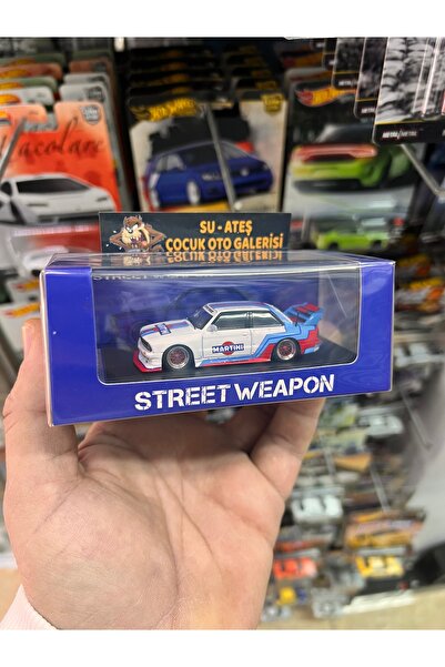 STREET WEAPON Bmw LTO E30 ‘499 limited’