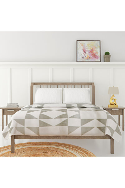 Lifestyle Luxury Soft Plush Flannel Blanket - 150x200 cms